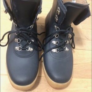 Hunter Rubber Rain Boots, Men’s Size 9 (US)